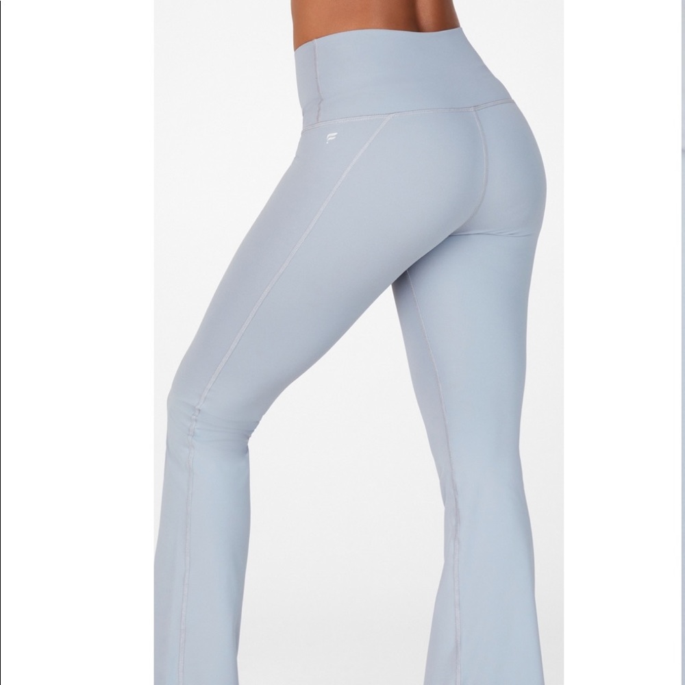 Black Fabletics yoga pants (see pics!!)